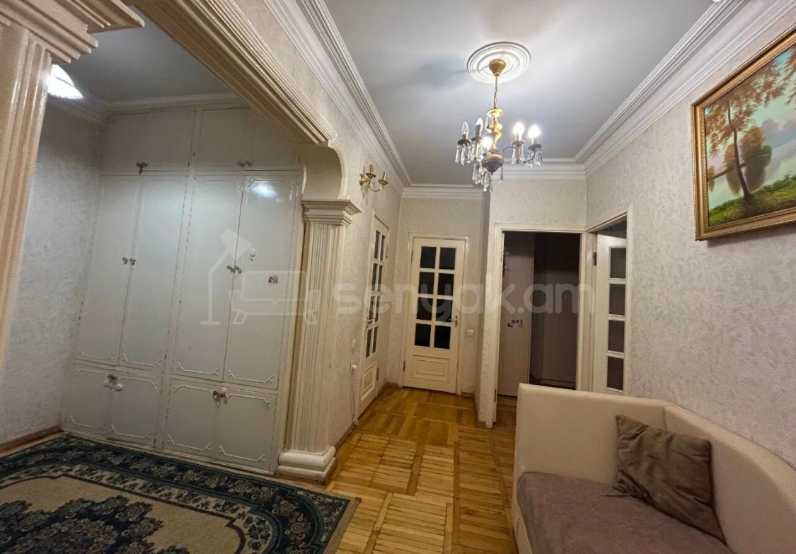 3 Սենյականոց Բնակարան, 100քմ, 2/9 հարկ, Նորմալ Վիճակում, Կահավորված