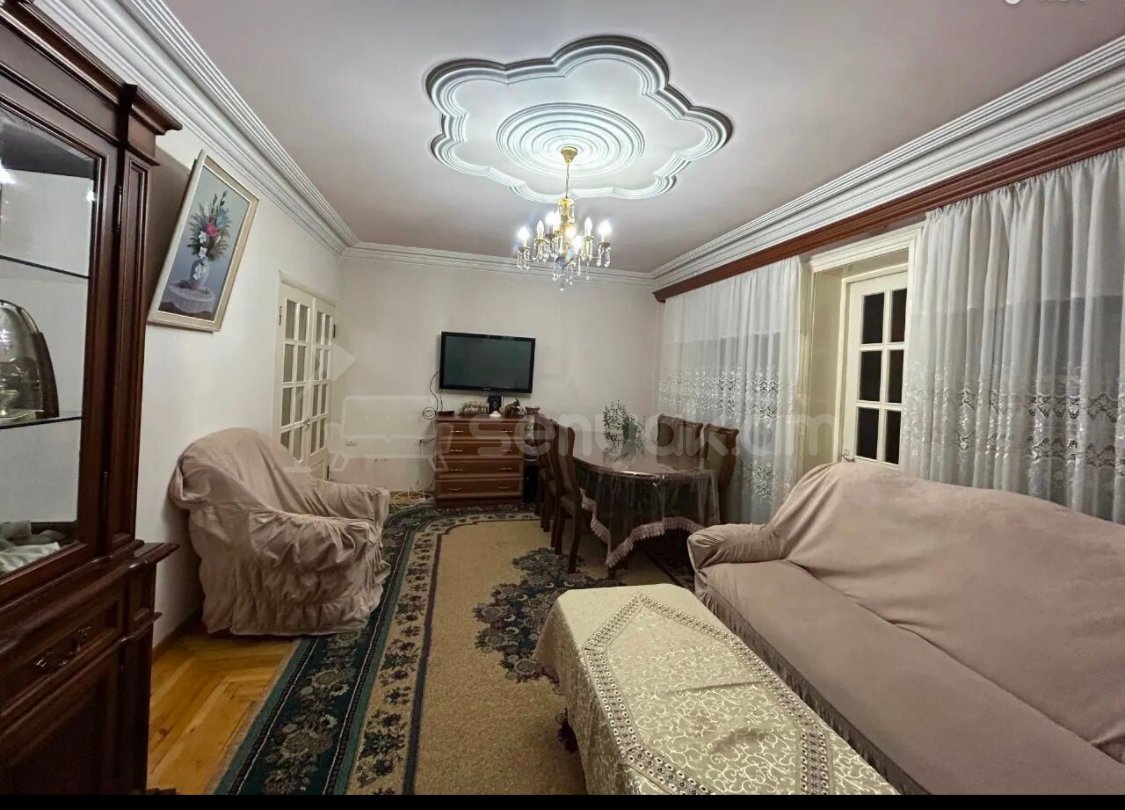 3 Սենյականոց Բնակարան, 100քմ, 2/9 հարկ, Նորմալ Վիճակում, Կահավորված