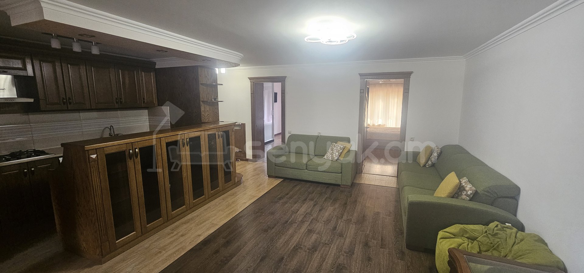 3 Սենյականոց Բնակարան Քարե Շենքում, 80քմ, 3/4 հարկ, Կապիտալ Վերանորոգված, Կահավորված, Արևկող