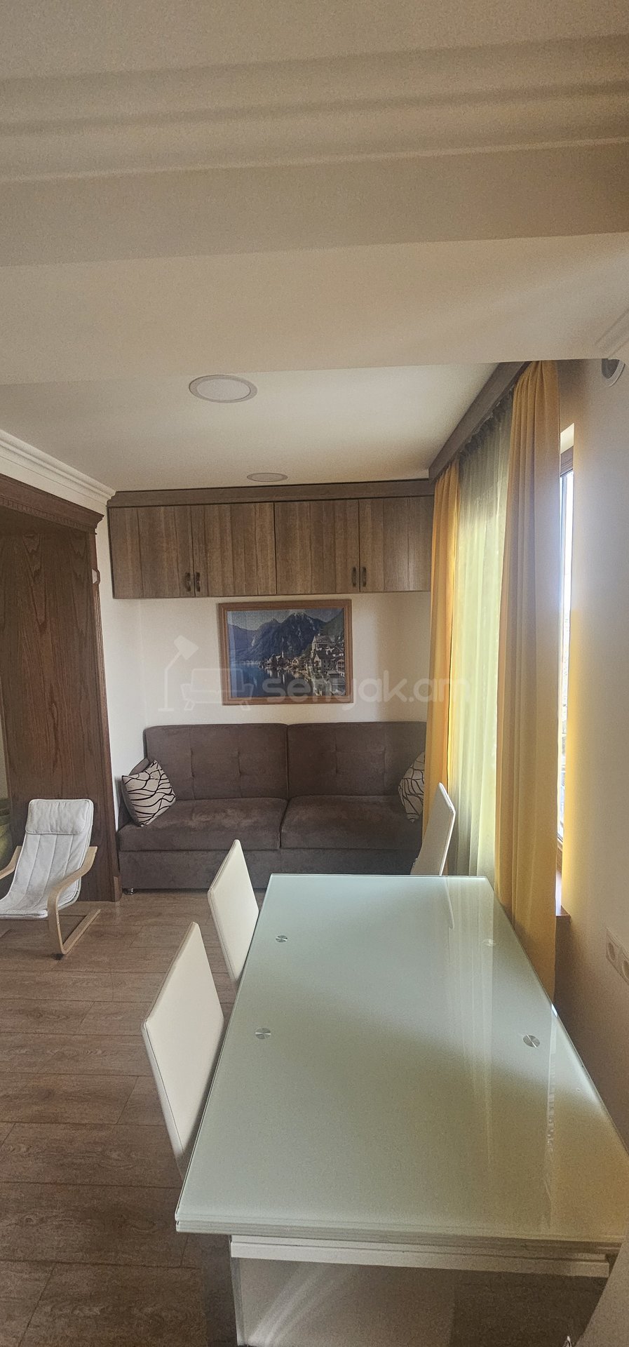 3 Սենյականոց Բնակարան Քարե Շենքում, 80քմ, 3/4 հարկ, Կապիտալ Վերանորոգված, Կահավորված, Արևկող