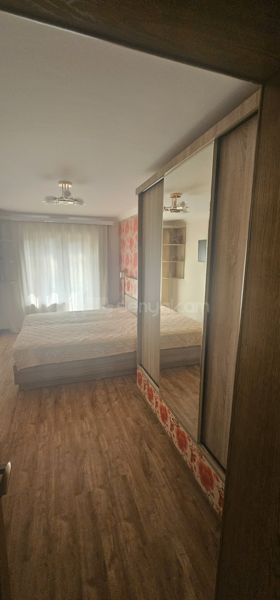 3 Սենյականոց Բնակարան Քարե Շենքում, 80քմ, 3/4 հարկ, Կապիտալ Վերանորոգված, Կահավորված, Արևկող