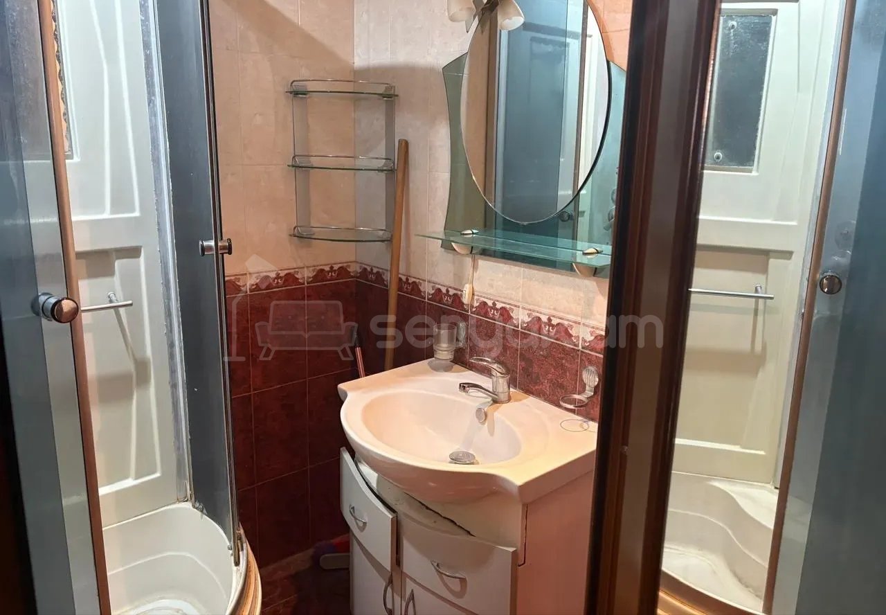 2 Սենյականոց Բնակարան, 70քմ, 5/5 հարկ, Նորմալ Վիճակում, Կահավորված