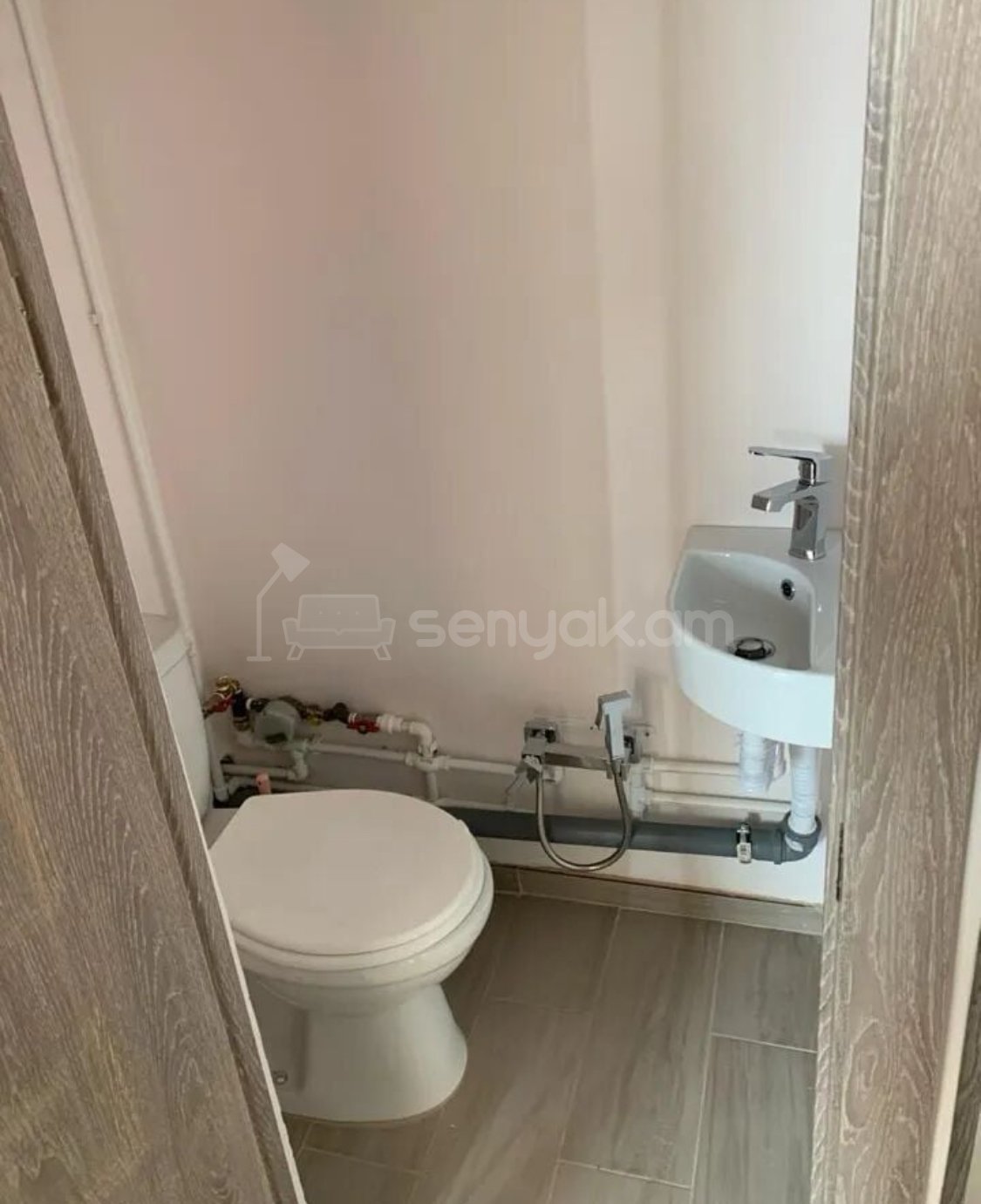 4 Սենյականոց Բնակարան, 88քմ, 9/9 հարկ, Կապիտալ Վերանորոգված, Կահավորված, Արևկող