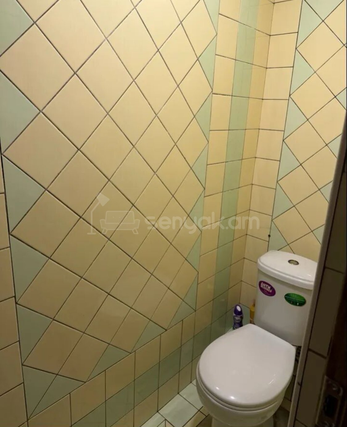 2 Սենյականոց Բնակարան Քարե Շենքում, 70քմ, 3/3 հարկ, Կապիտալ Վերանորոգված, Կահավորված