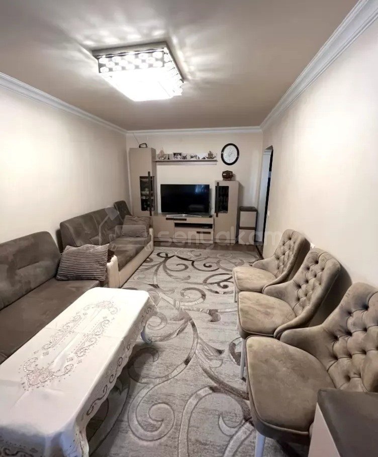 3 Սենյականոց Բնակարան Քարե Շենքում, 67քմ, 3/5 հարկ, Կապիտալ Վերանորոգված