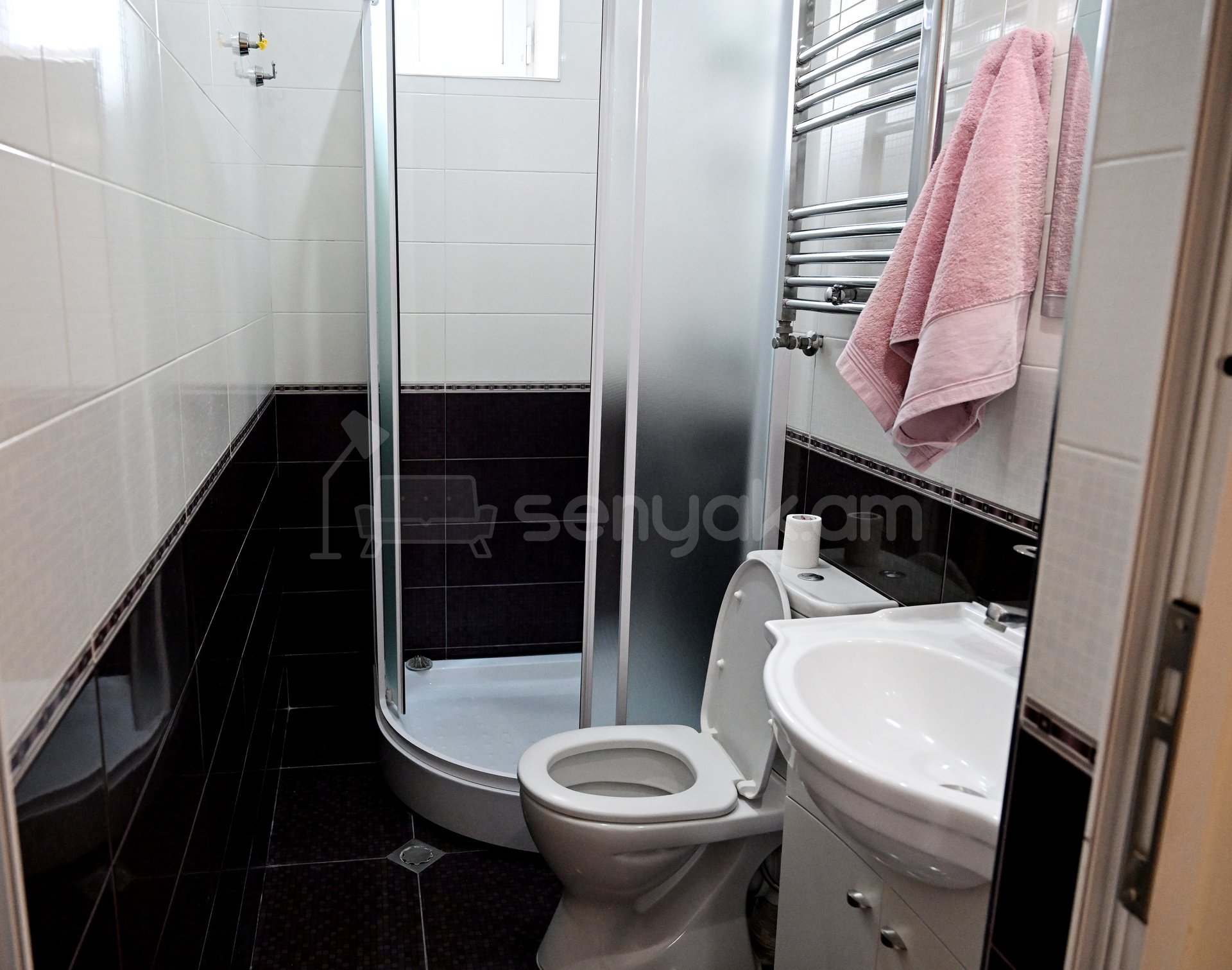 4 Սենյականոց Սեփական Տուն, 180քմ, Կապիտալ Վերանորոգված, Կահավորված, Ավտոտնակով