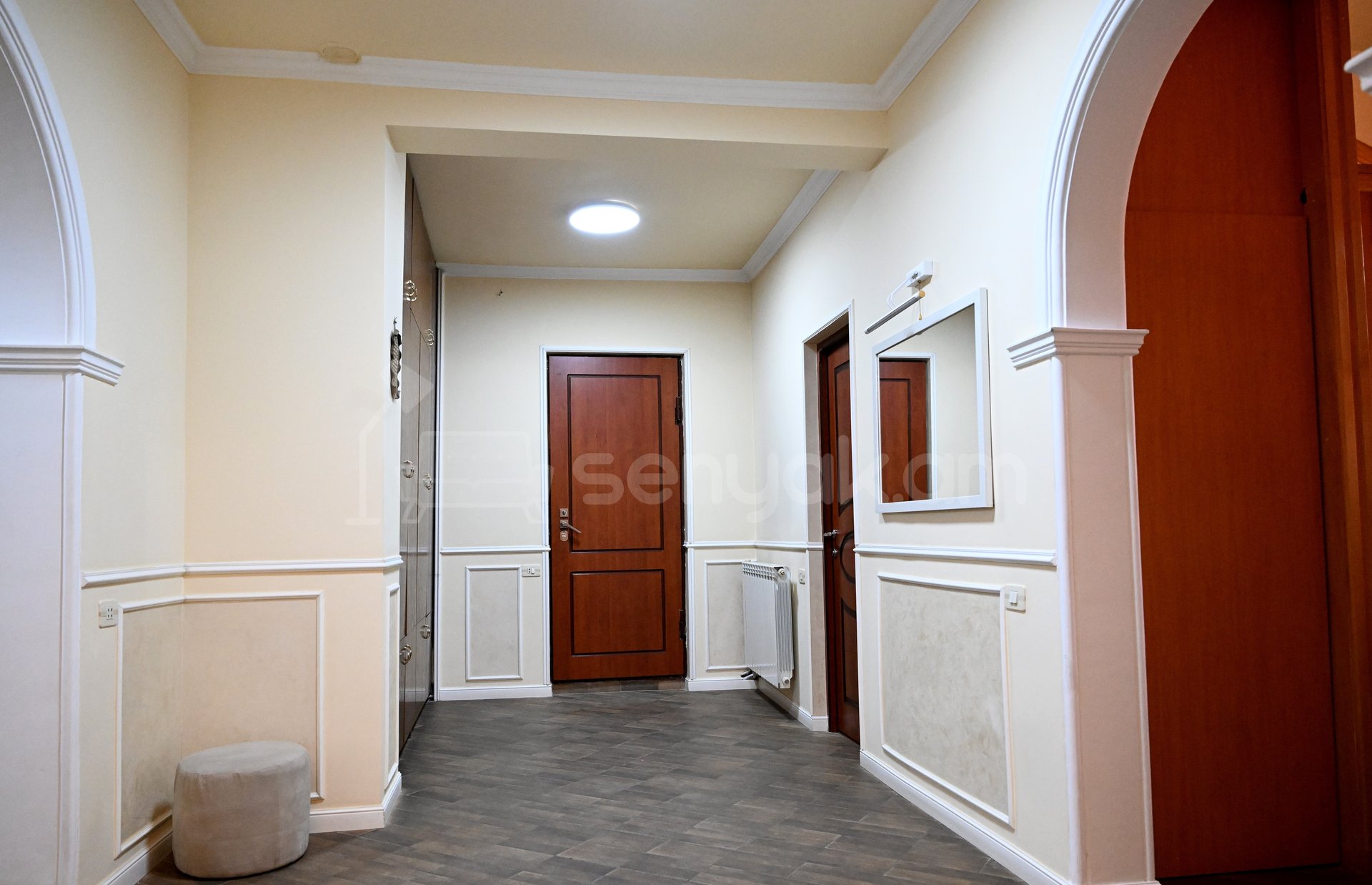 4 Սենյականոց Սեփական Տուն, 180քմ, Կապիտալ Վերանորոգված, Կահավորված, Ավտոտնակով