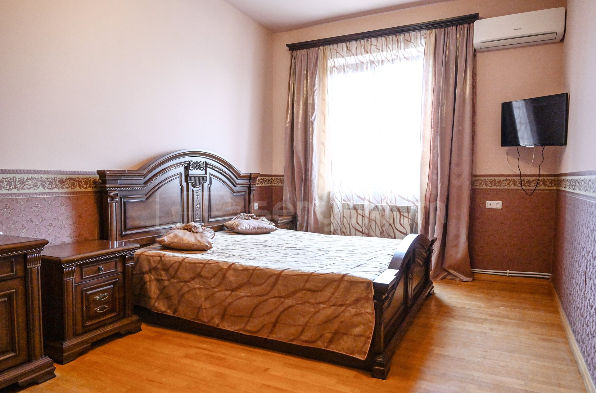 4 Սենյականոց Սեփական Տուն, 180քմ, Կապիտալ Վերանորոգված, Կահավորված, Ավտոտնակով