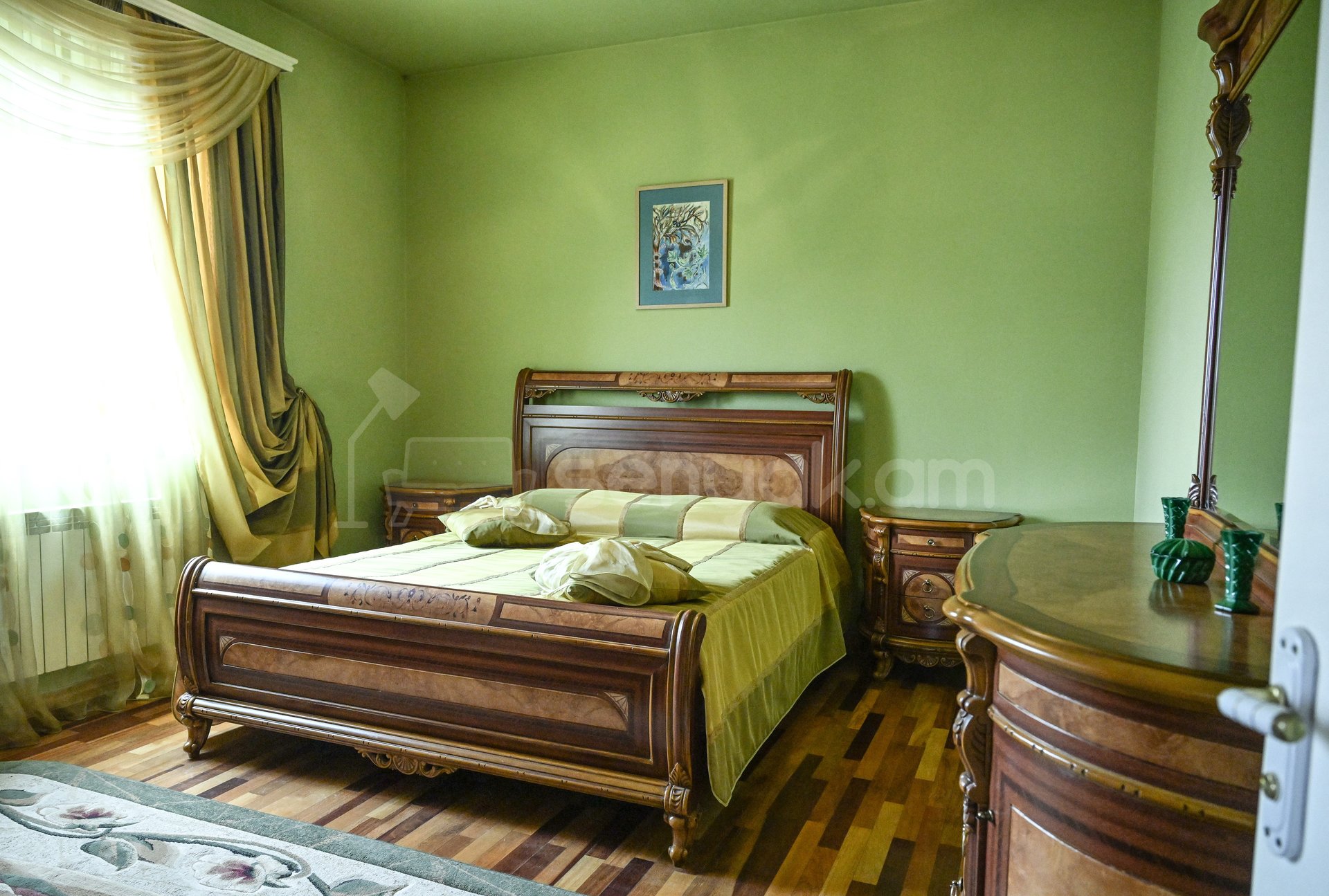 4 Սենյականոց Սեփական Տուն, 180քմ, Կապիտալ Վերանորոգված, Կահավորված, Ավտոտնակով