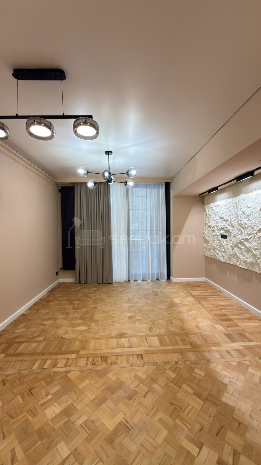 2 Սենյականոց Բնակարան, 41քմ, 2/9 հարկ, Դիզայներական Վերանորոգված