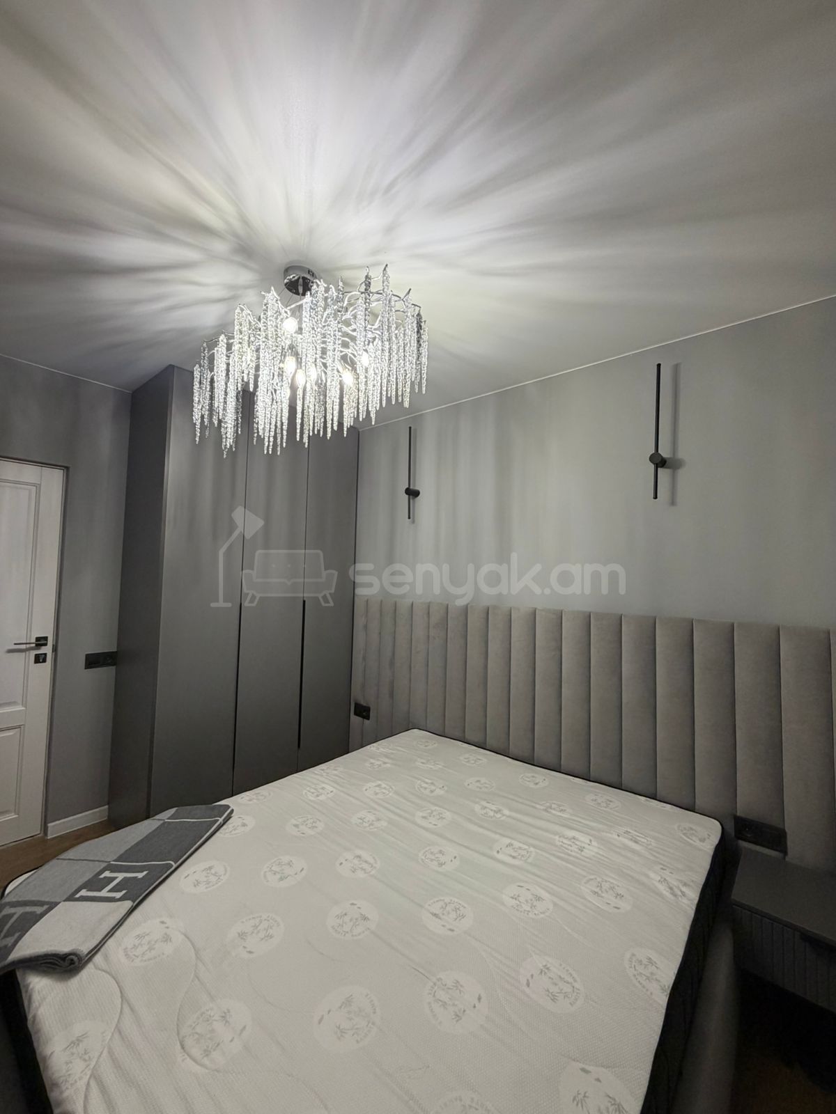 2 Սենյականոց Բնակարան Քարե Շենքում, 40քմ, 5/5 հարկ, Դիզայներական Վերանորոգված, Կահավորված, Արևկող