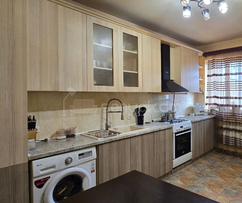 3 Սենյականոց Սեփական Տուն, 96քմ, Կապիտալ Վերանորոգված, Ավտոտնակով