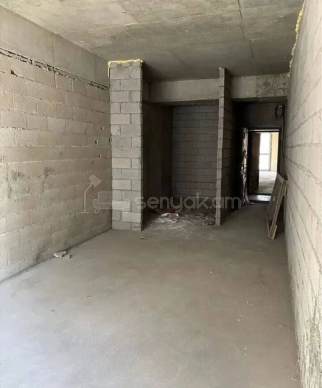 3 Սենյականոց Բնակարան, 96քմ, 3/14 հարկ, Զրոյական Վիճակում