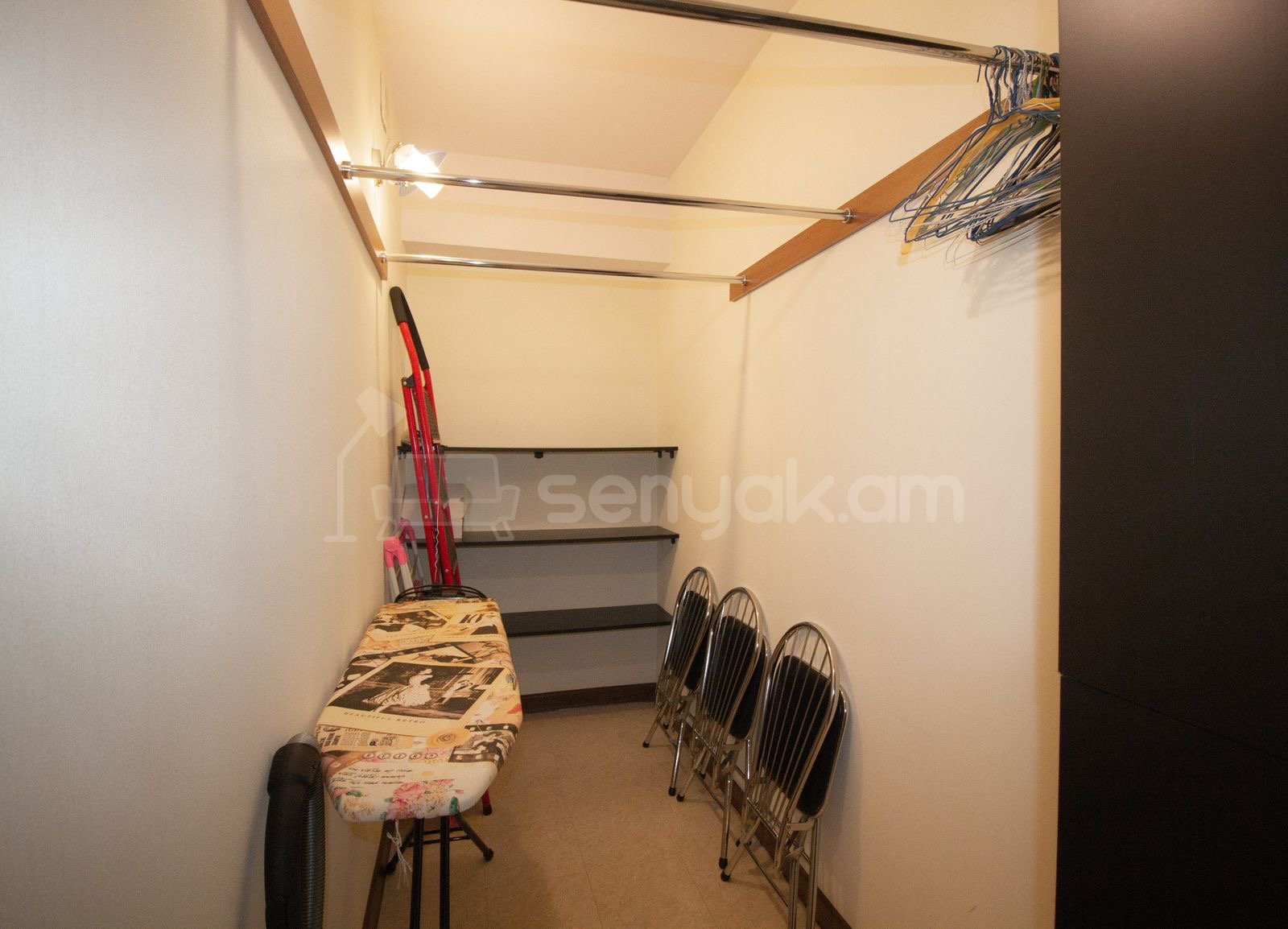 3 Սենյականոց Բնակարան Քարե Շենքում, 70քմ, 6/9 հարկ, Դիզայներական Վերանորոգված, Կահավորված, Արևկող