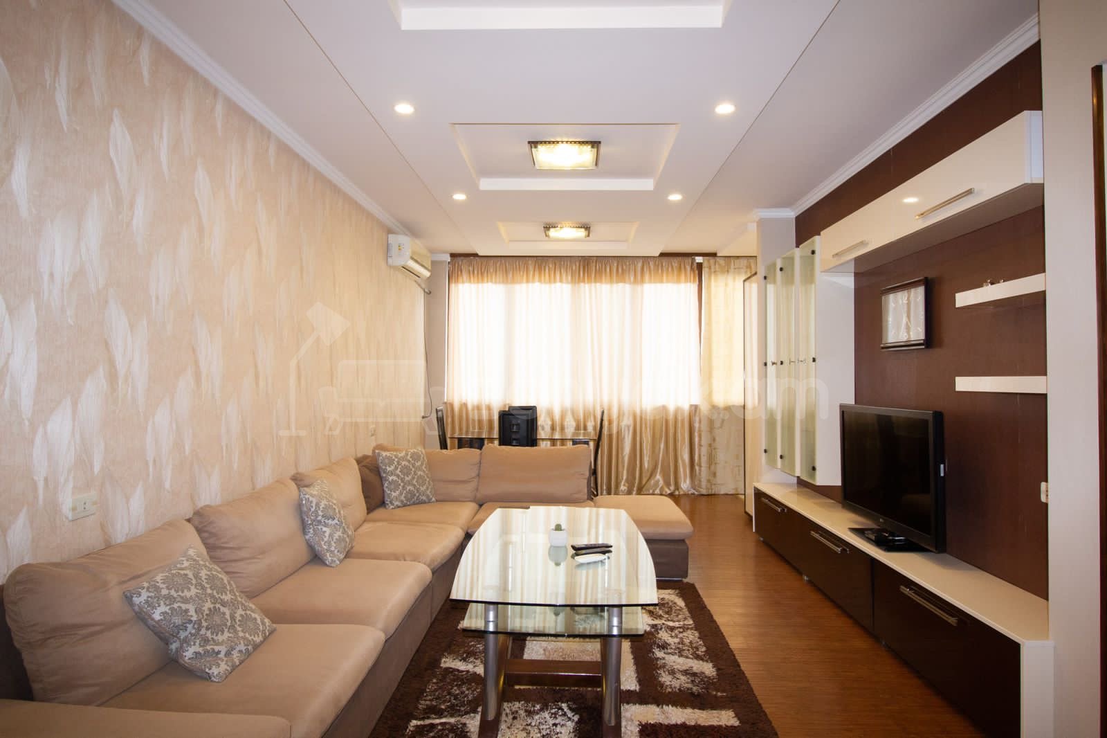 3 Սենյականոց Բնակարան Քարե Շենքում, 70քմ, 6/9 հարկ, Դիզայներական Վերանորոգված, Կահավորված, Արևկող