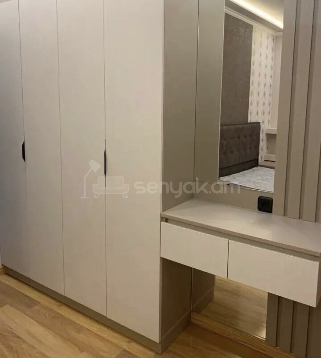 2 Սենյականոց Բնակարան Քարե Շենքում, 54քմ, 5/5 հարկ, Կապիտալ Վերանորոգված