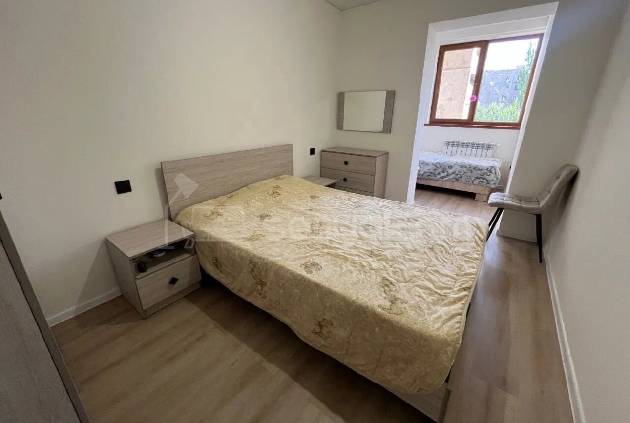 2 Սենյականոց Բնակարան, 42քմ, 5/9 հարկ, Դիզայներական Վերանորոգված