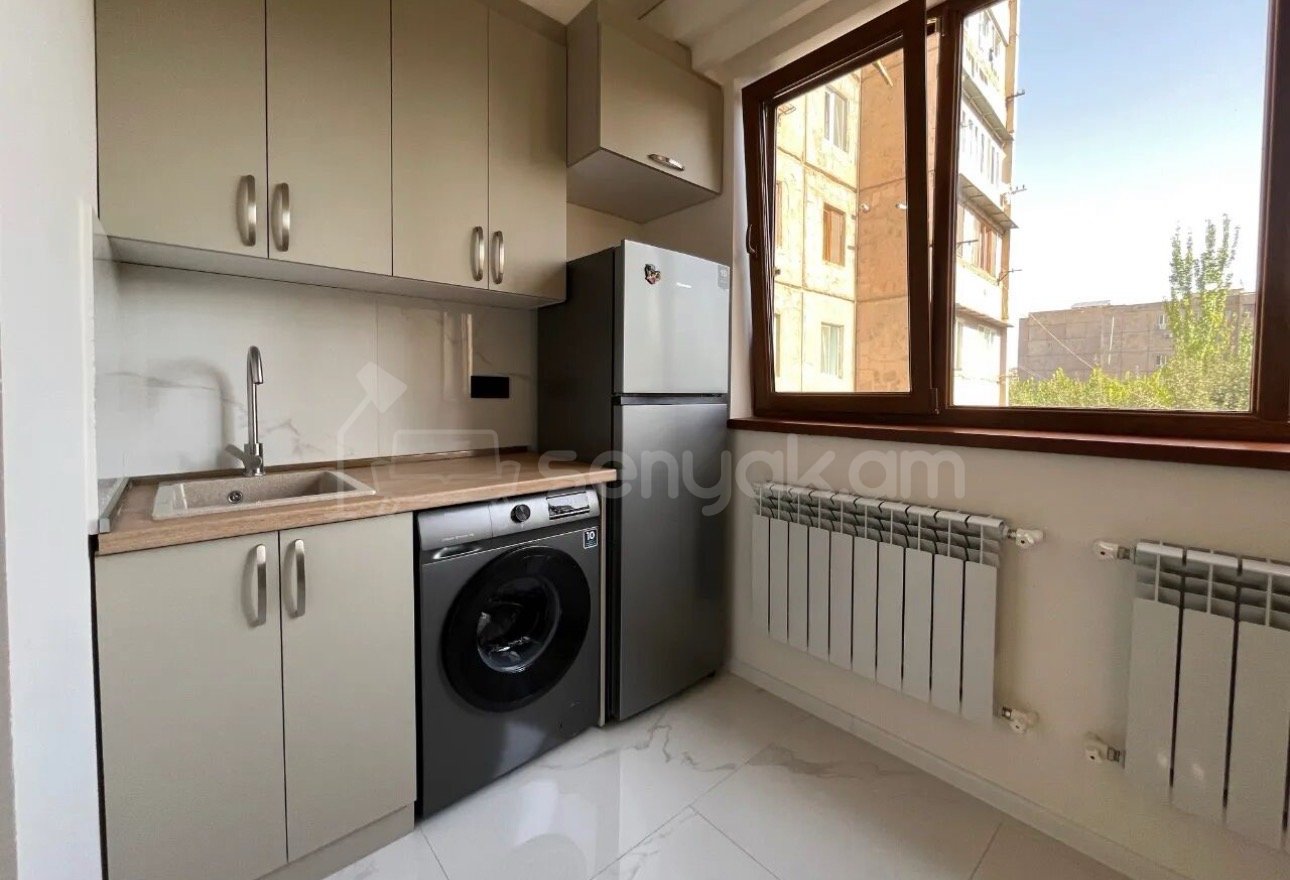 2 Սենյականոց Բնակարան, 42քմ, 5/9 հարկ, Դիզայներական Վերանորոգված