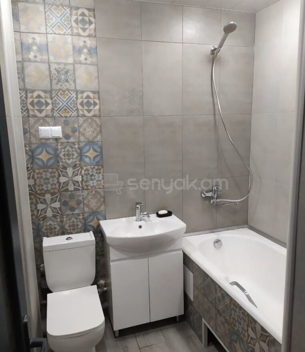 2 Սենյականոց Բնակարան, 47քմ, 3/9 հարկ, Դիզայներական Վերանորոգված