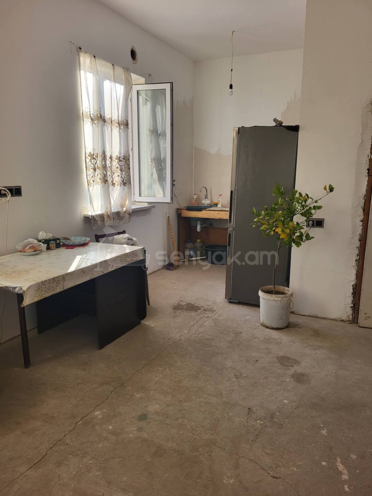 1 Սենյականոց Սեփական Տուն, 30քմ, Կոսմետիկ Վերանորոգված