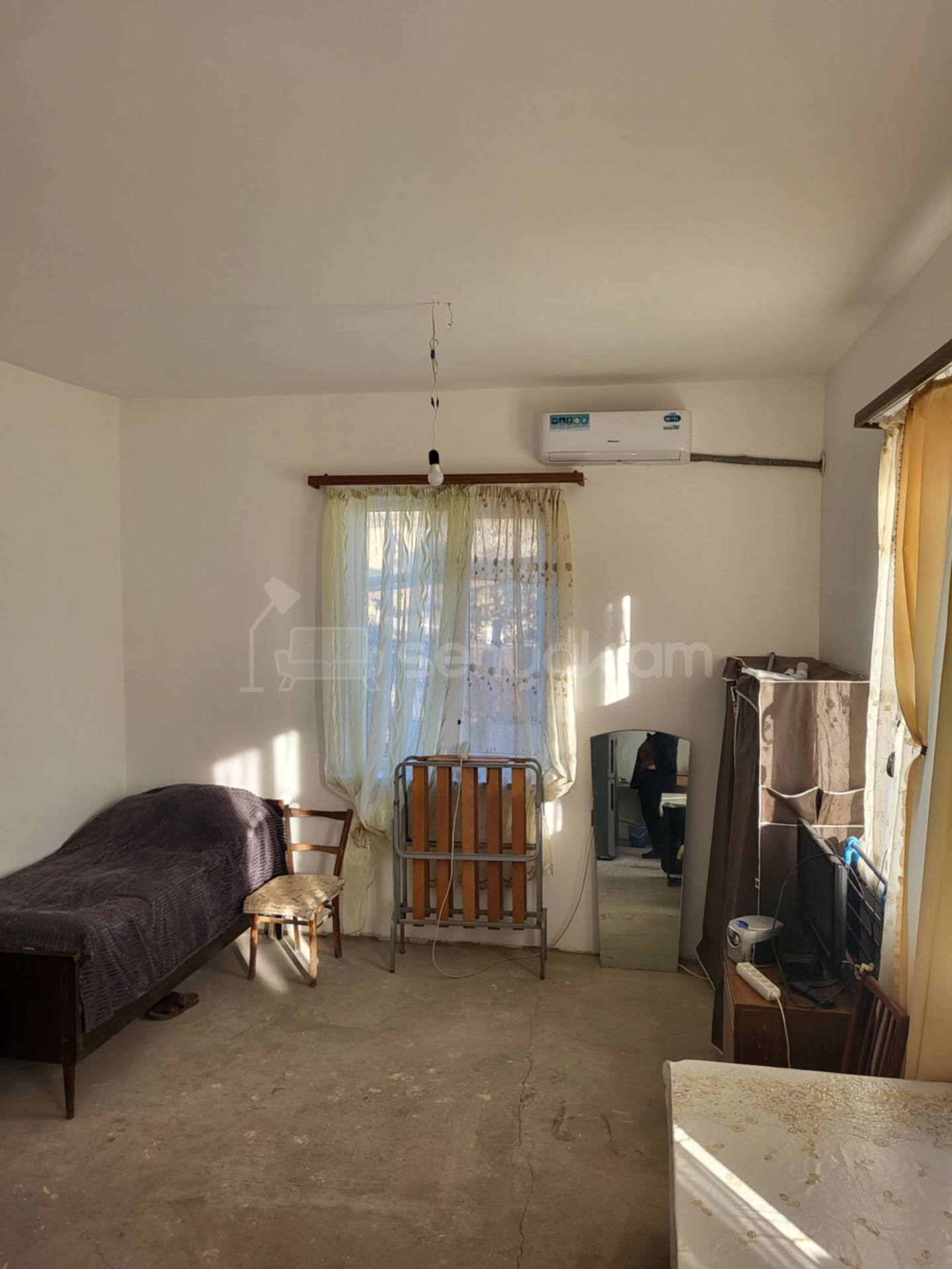 1 Սենյականոց Սեփական Տուն, 30քմ, Կոսմետիկ Վերանորոգված