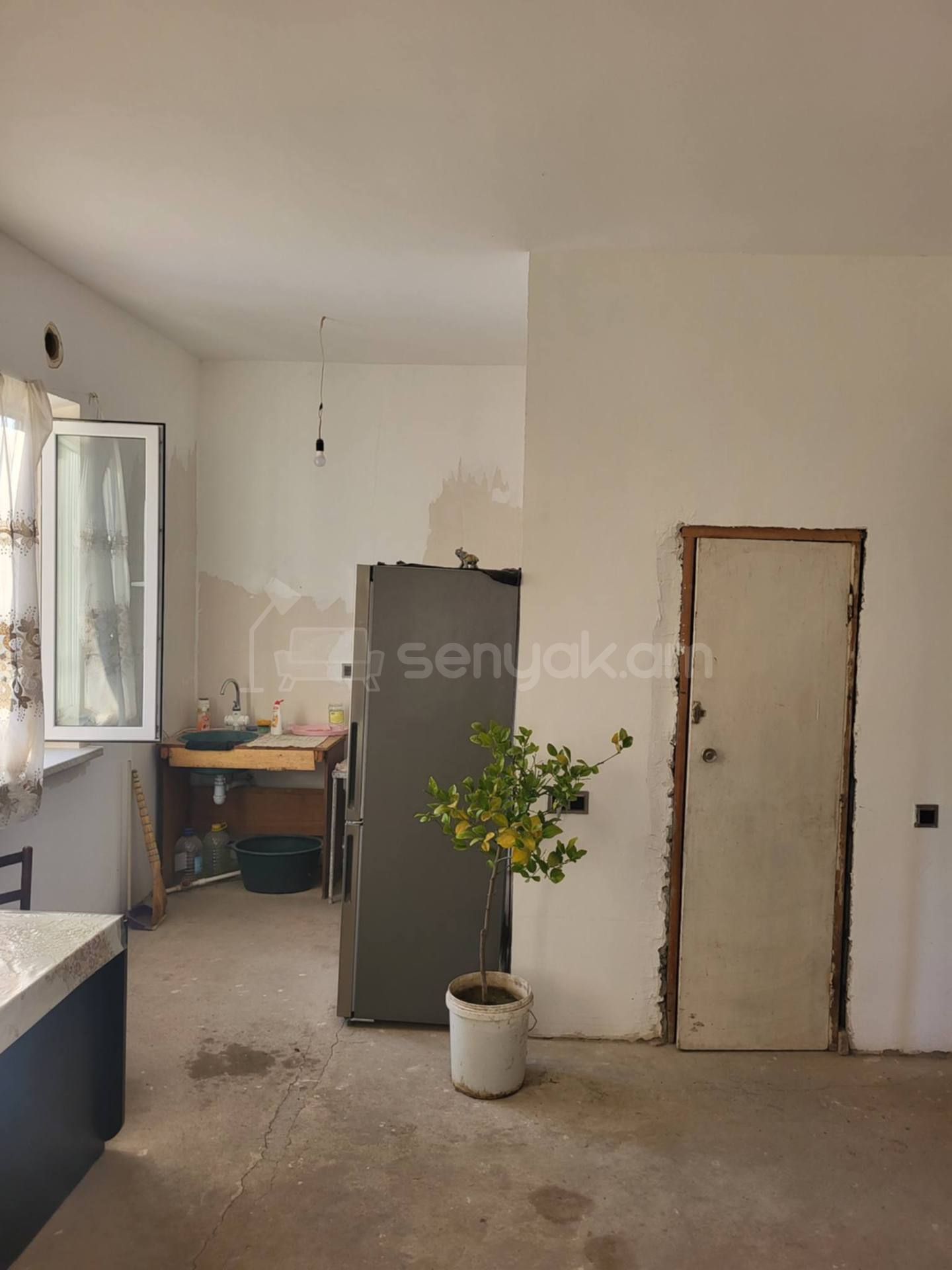 1 Սենյականոց Սեփական Տուն, 30քմ, Կոսմետիկ Վերանորոգված