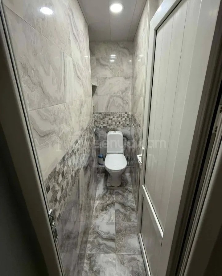 3 Սենյականոց Բնակարան Քարե Շենքում, 69քմ, 8/9 հարկ, Կապիտալ Վերանորոգված, Կահավորված