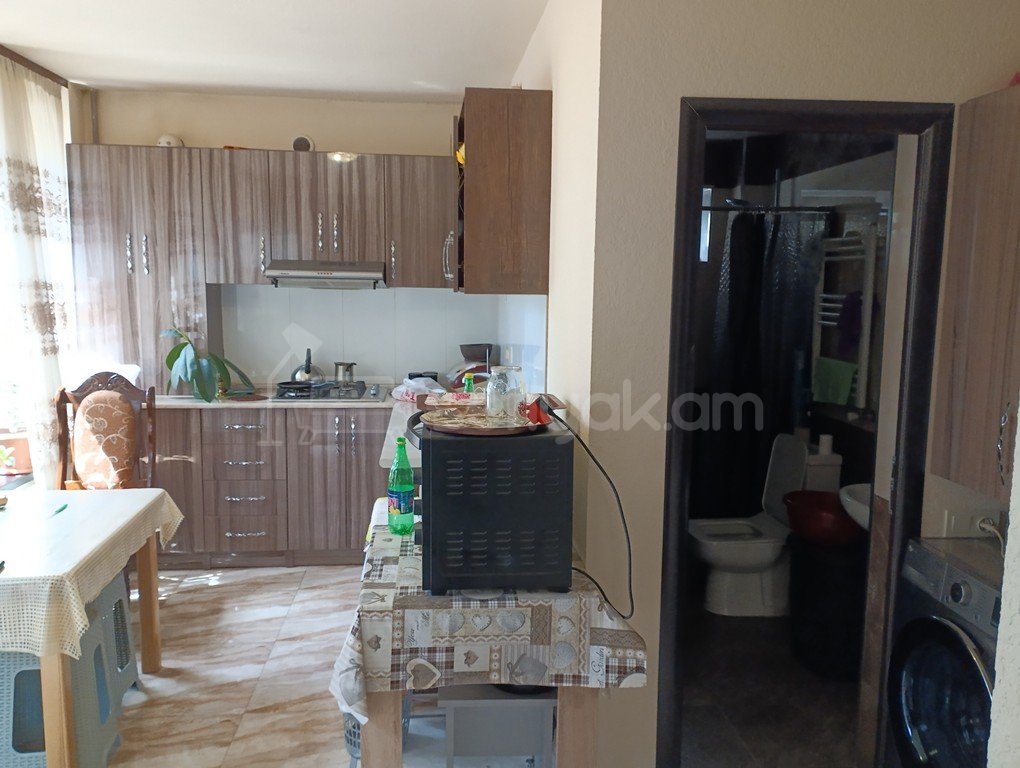 2 Սենյականոց Սեփական Տուն, 75քմ, Կապիտալ Վերանորոգված