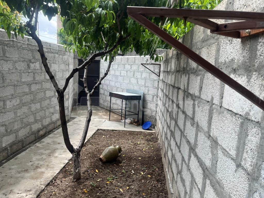 2 Սենյականոց Սեփական Տուն, 75քմ, Կապիտալ Վերանորոգված