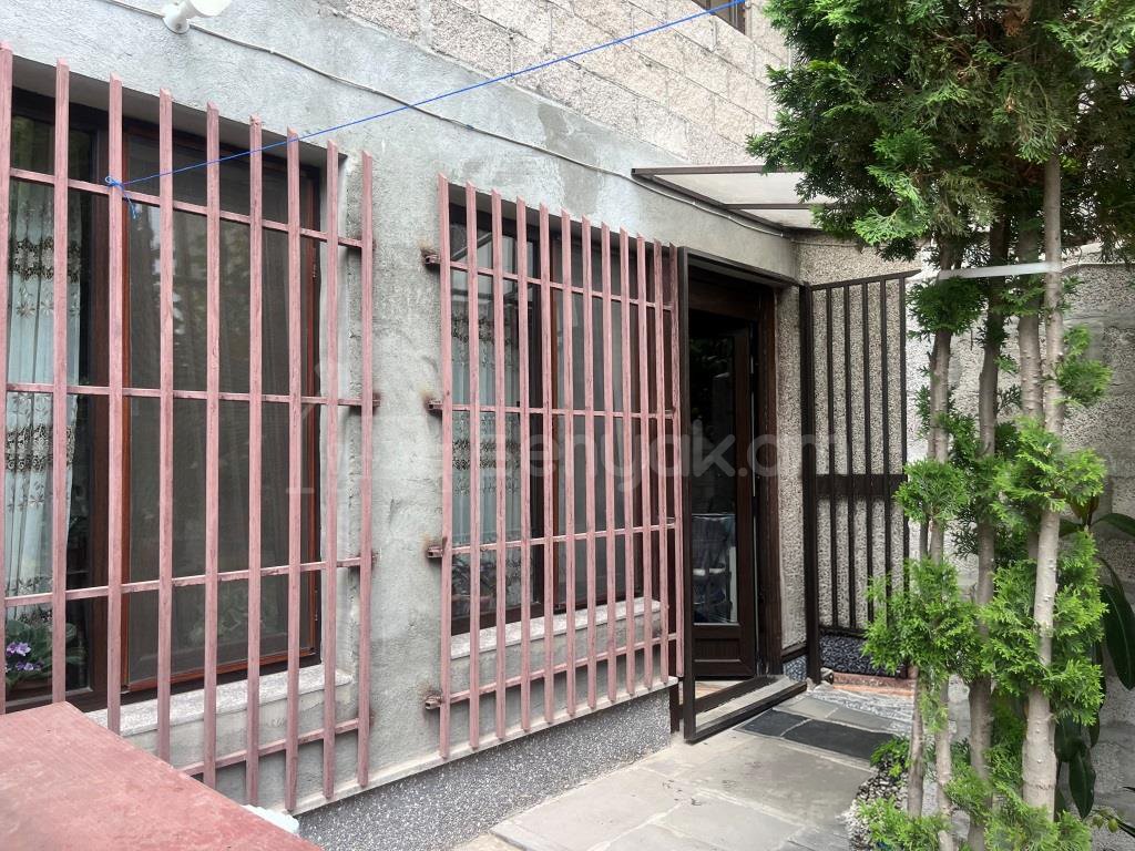 2 Սենյականոց Սեփական Տուն, 75քմ, Կապիտալ Վերանորոգված