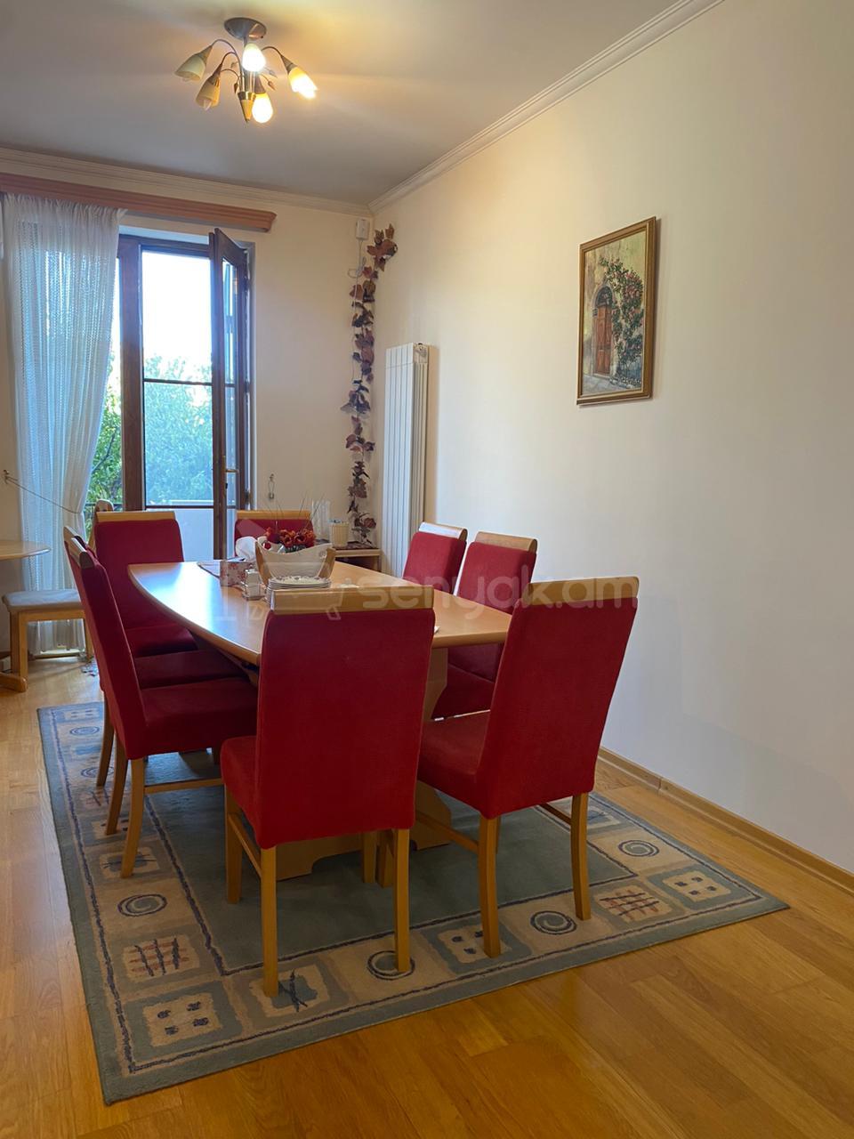 3 Սենյականոց Բնակարան, 100քմ, 1/3 հարկ, Կապիտալ Վերանորոգված, Կահավորված, Արևկող