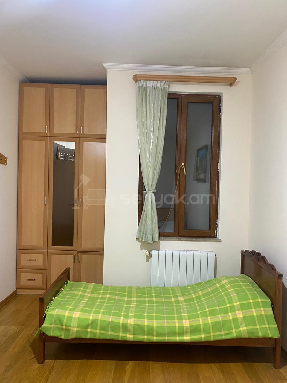 3 Սենյականոց Բնակարան, 100քմ, 1/3 հարկ, Կապիտալ Վերանորոգված, Կահավորված, Արևկող