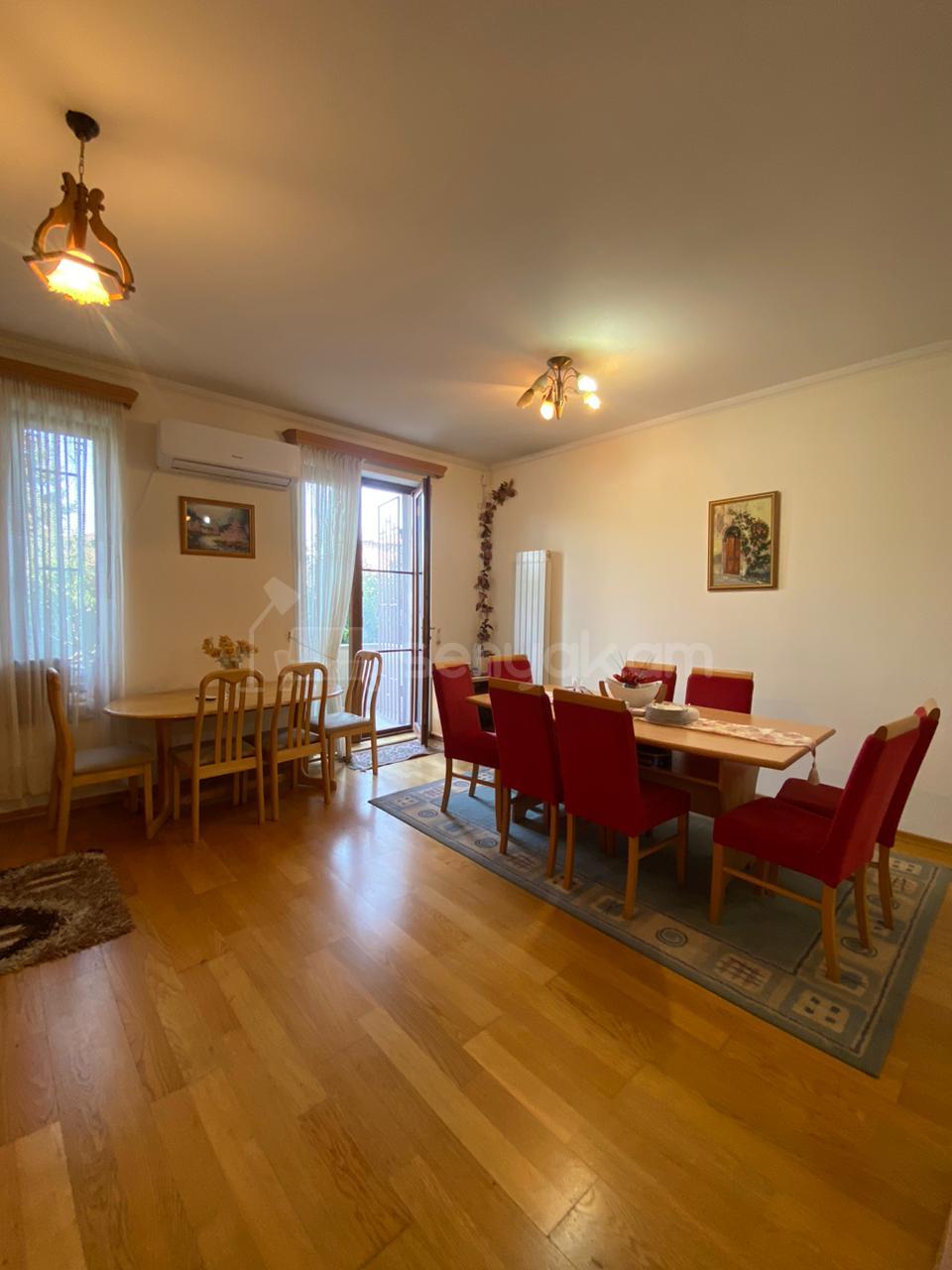 3 Սենյականոց Բնակարան, 100քմ, 1/3 հարկ, Կապիտալ Վերանորոգված, Կահավորված, Արևկող