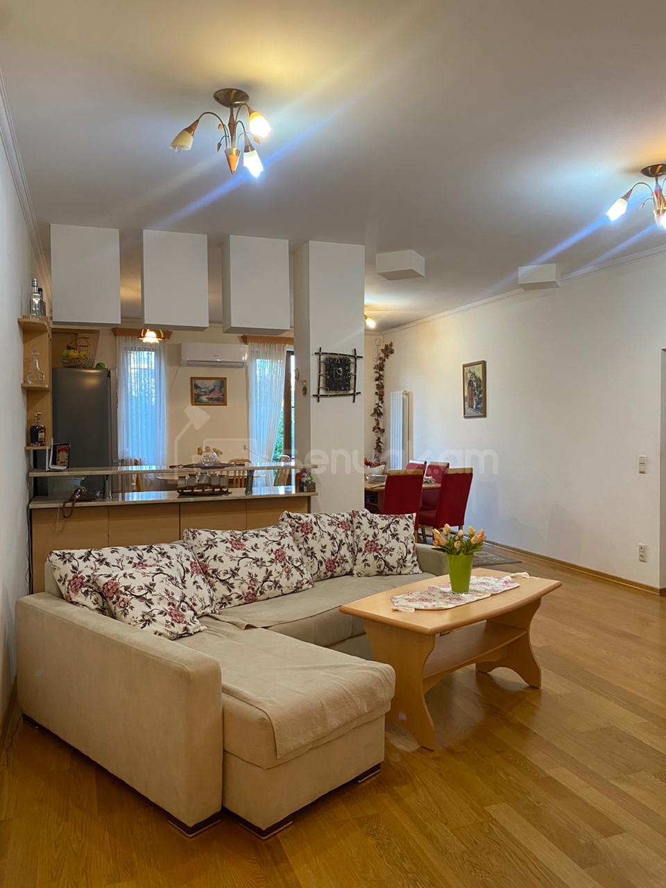 3 Սենյականոց Բնակարան, 100քմ, 1/3 հարկ, Կապիտալ Վերանորոգված, Կահավորված, Արևկող