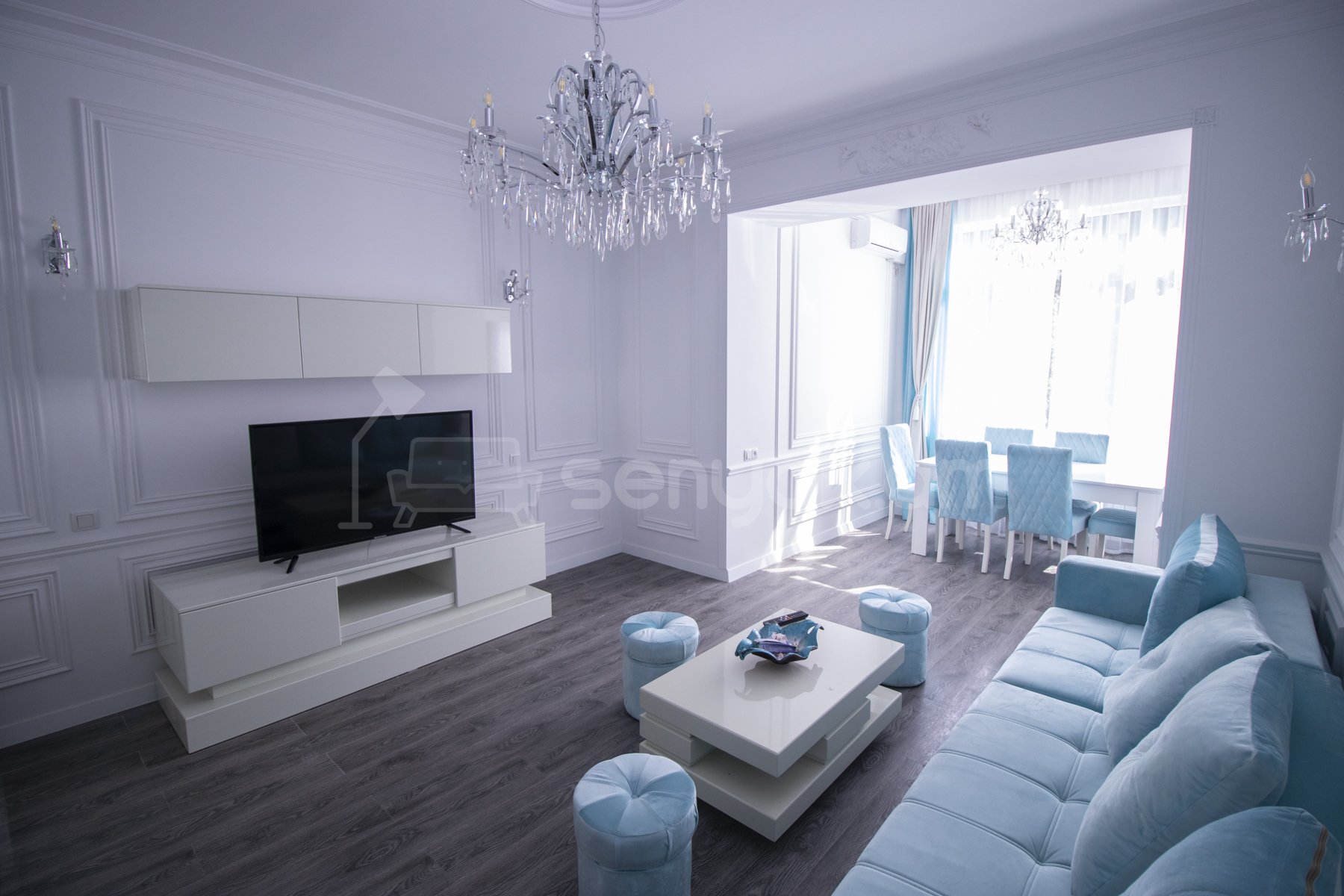 3 Սենյականոց Բնակարան Քարե Շենքում, 70քմ, 5/5 հարկ, Դիզայներական Վերանորոգված