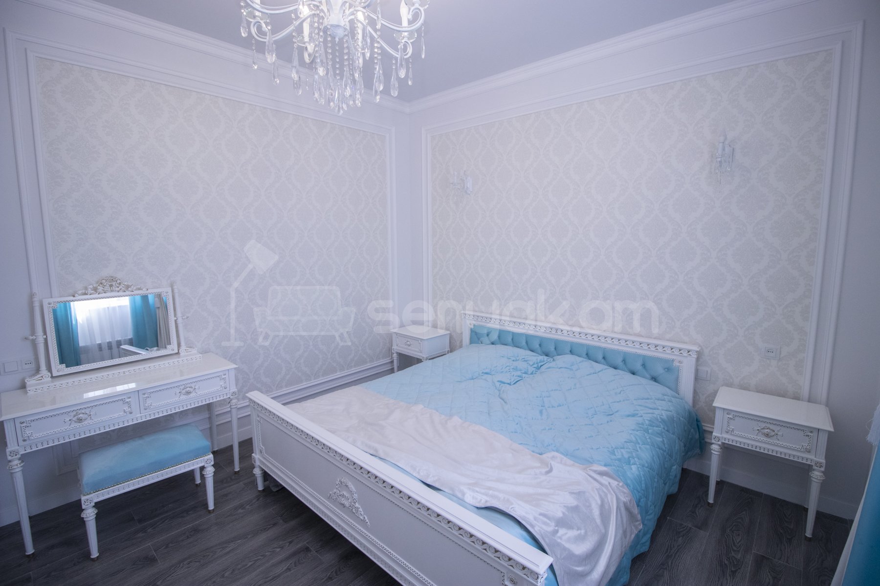 3 Սենյականոց Բնակարան Քարե Շենքում, 70քմ, 5/5 հարկ, Դիզայներական Վերանորոգված