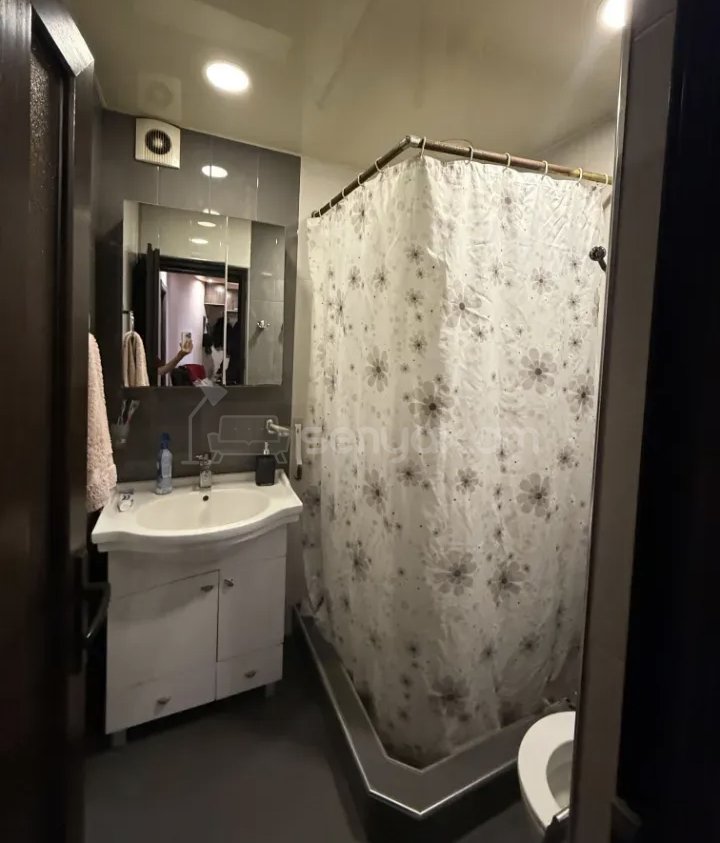 3 Սենյականոց Բնակարան, 82քմ, 4/9 հարկ, Կապիտալ Վերանորոգված, Կահավորված, Արևկող