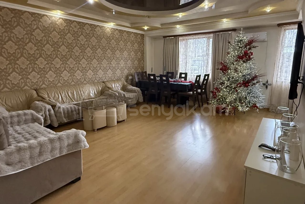 3 Սենյականոց Բնակարան, 82քմ, 4/9 հարկ, Կապիտալ Վերանորոգված, Կահավորված, Արևկող