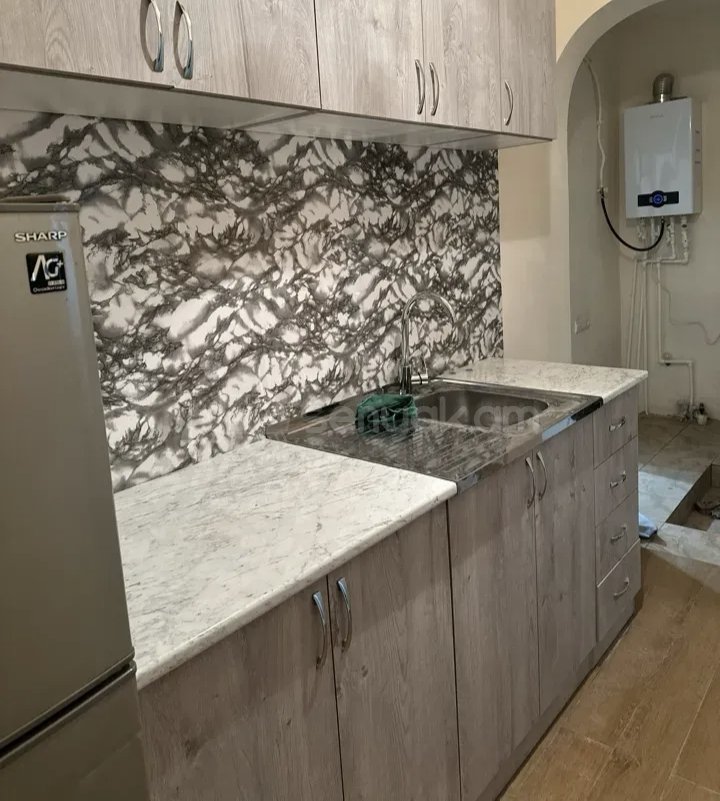 2 Սենյականոց Բնակարան Քարե Շենքում, 62քմ, 1/1 հարկ, Կապիտալ Վերանորոգված, Կահավորված