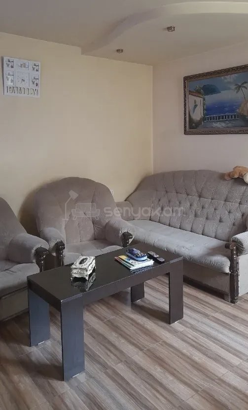 2 Սենյականոց Բնակարան Քարե Շենքում, 45քմ, 1/1 հարկ, Նորմալ Վիճակում, Կահավորված