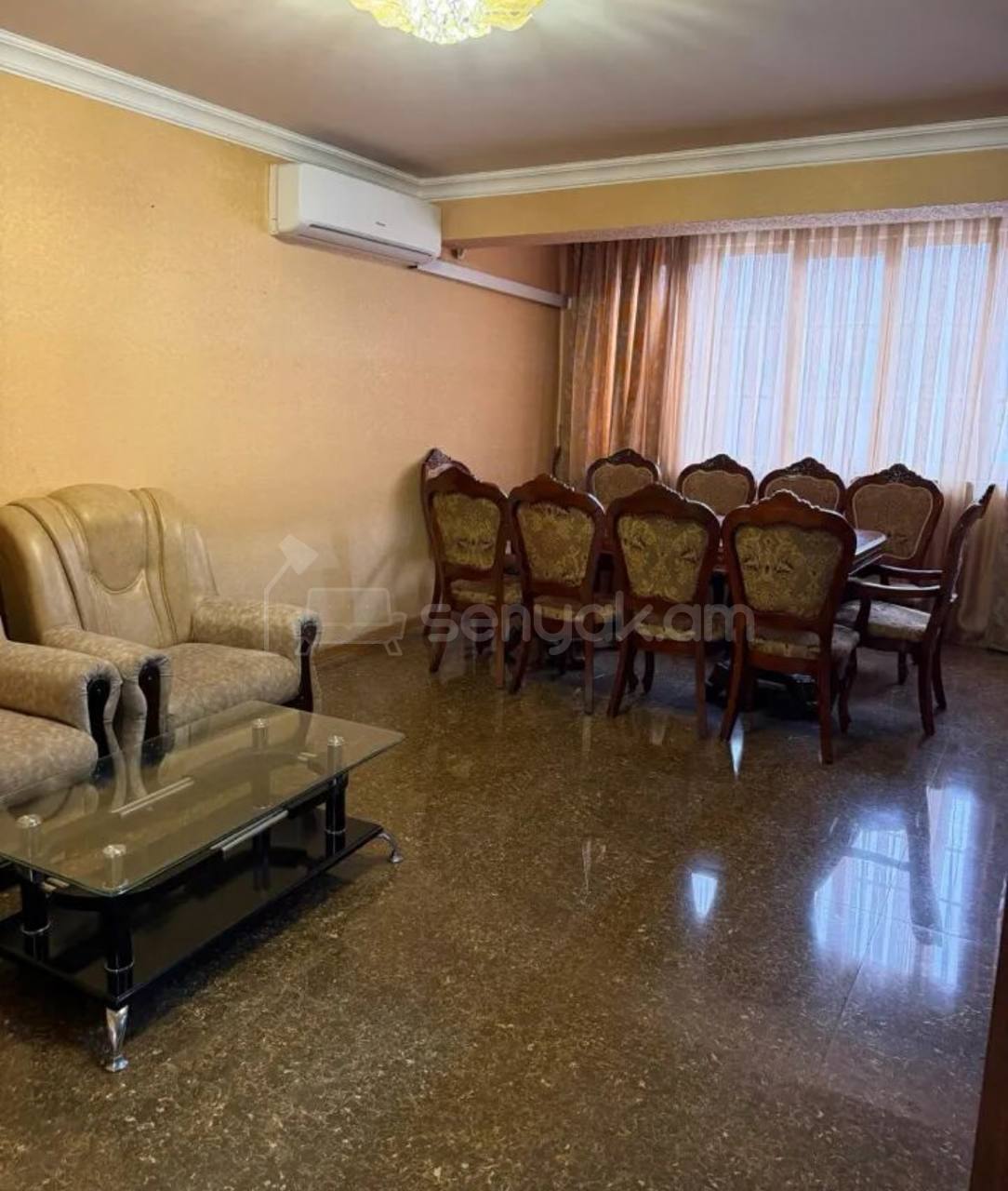 3 Սենյականոց Բնակարան Քարե Շենքում, 80քմ, 2/5 հարկ, Կապիտալ Վերանորոգված, Կահավորված