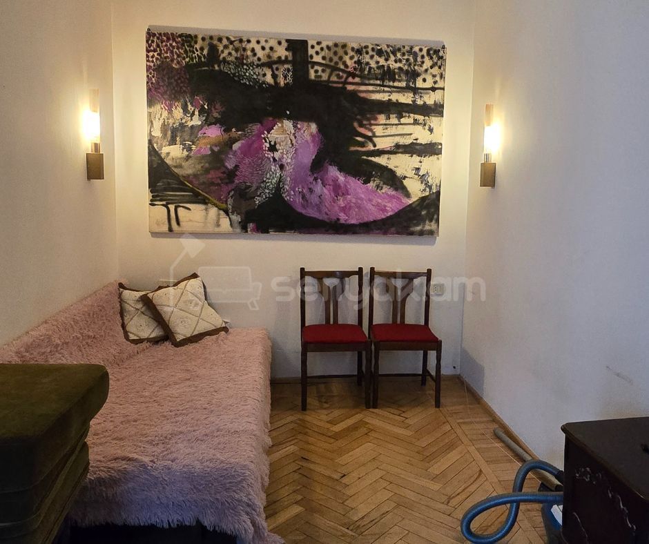 2 Սենյականոց Բնակարան Քարե Շենքում, 48քմ, 2/4 հարկ, Կոսմետիկ Վերանորոգված, Կահավորված, Արևկող