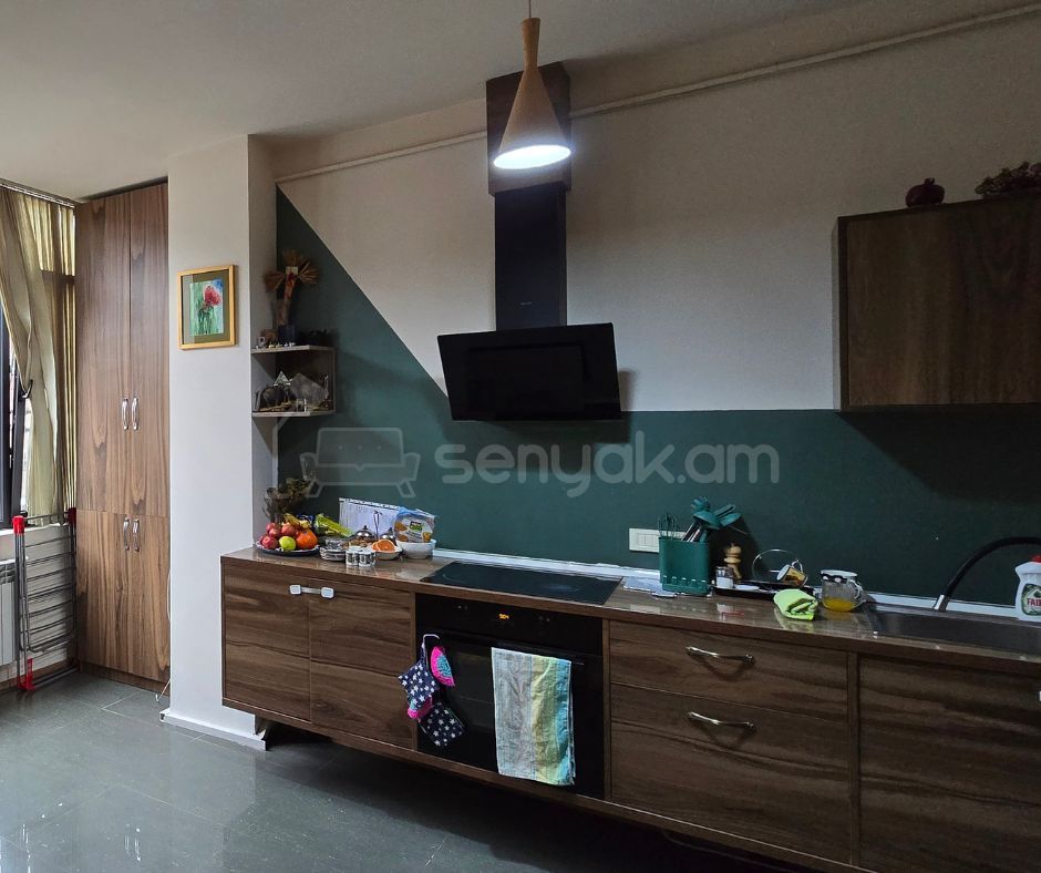 2 Սենյականոց Բնակարան Քարե Շենքում, 48քմ, 2/4 հարկ, Կոսմետիկ Վերանորոգված, Կահավորված, Արևկող