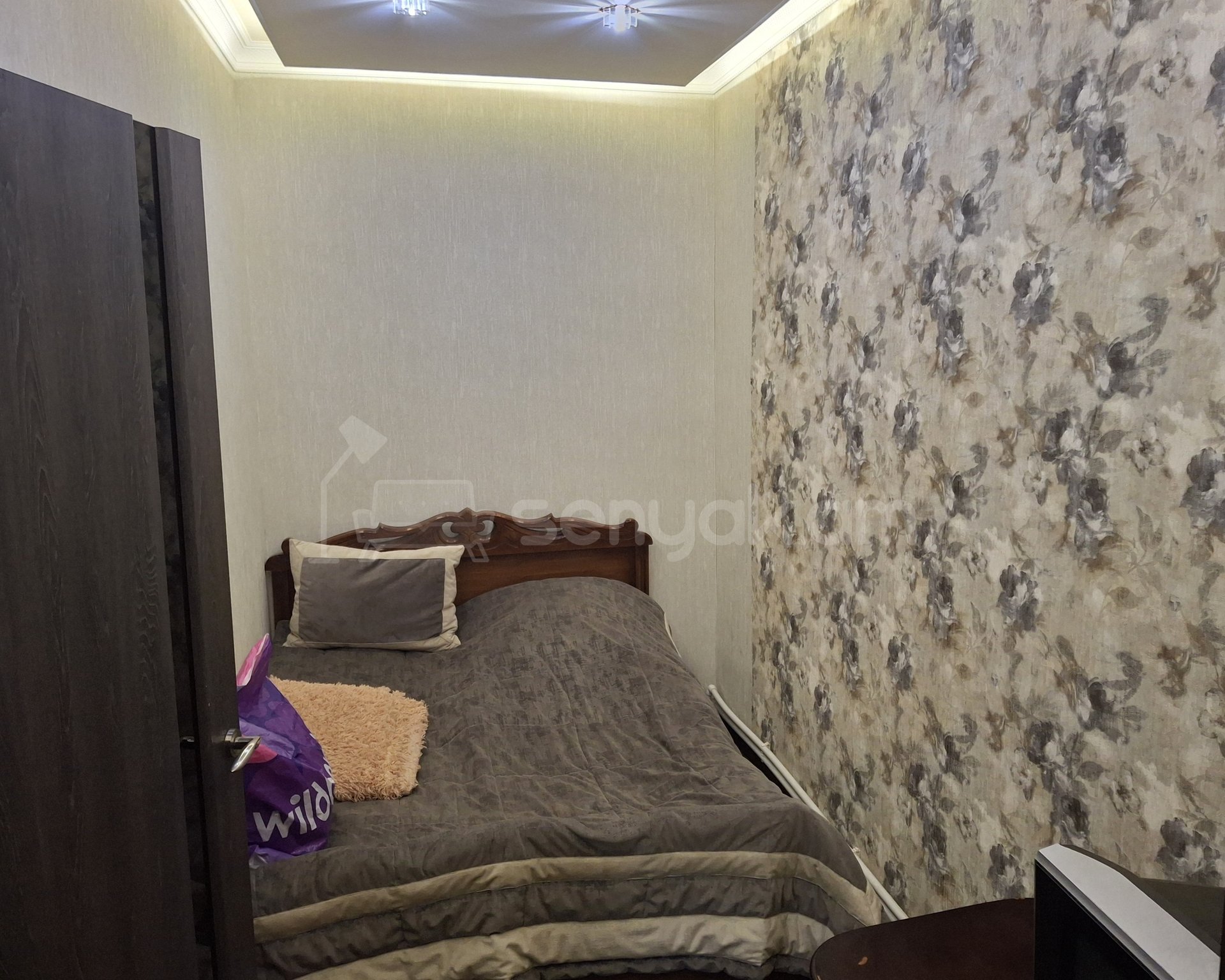 3 Սենյականոց Բնակարան Քարե Շենքում, 64քմ, 1/4 հարկ, Կապիտալ Վերանորոգված