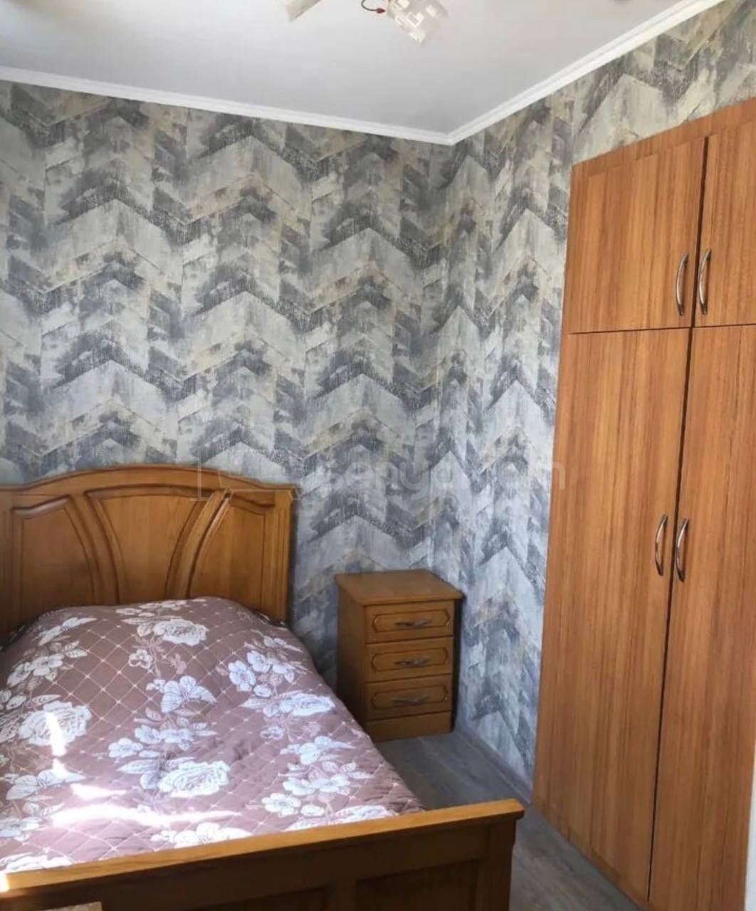 3 Սենյականոց Բնակարան Քարե Շենքում, 64քմ, 4/4 հարկ, Կապիտալ Վերանորոգված