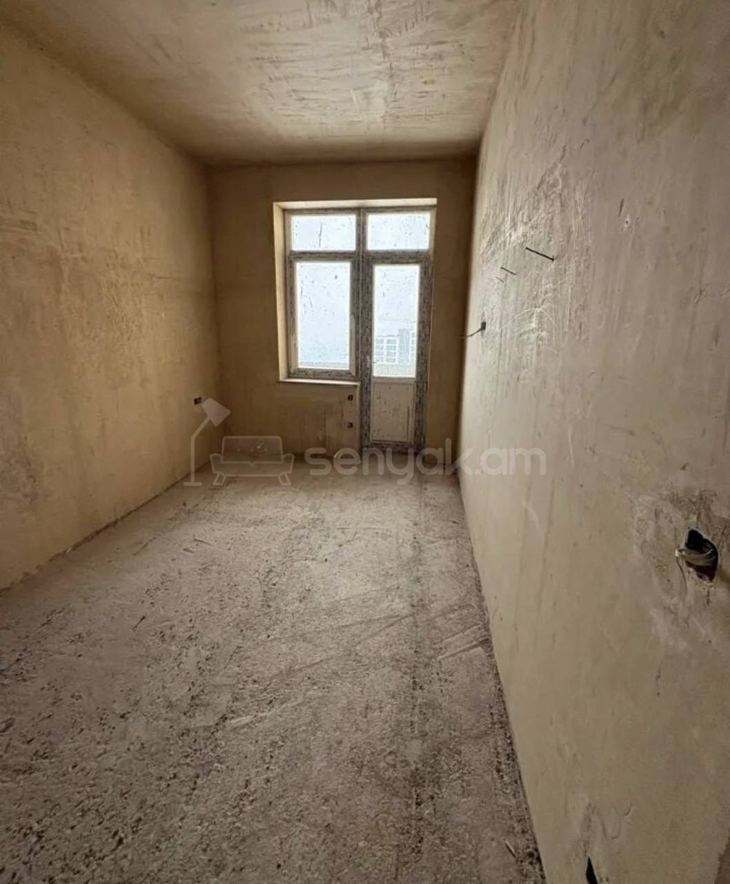 3 Սենյականոց Բնակարան Քարե Շենքում, 90քմ, 3/5 հարկ, Զրոյական Վիճակում