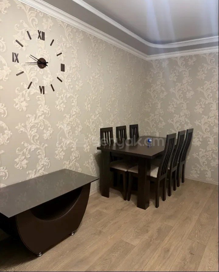 2 Սենյականոց Բնակարան Քարե Շենքում, 44քմ, 4/5 հարկ, Կապիտալ Վերանորոգված