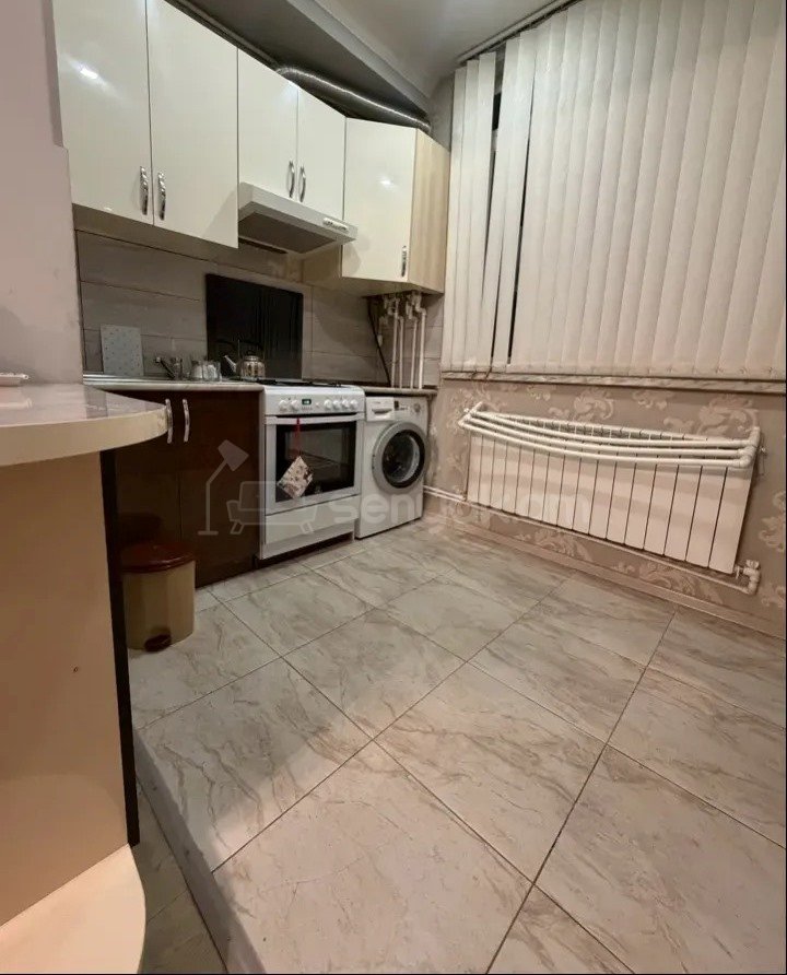 2 Սենյականոց Բնակարան Քարե Շենքում, 44քմ, 4/5 հարկ, Կապիտալ Վերանորոգված