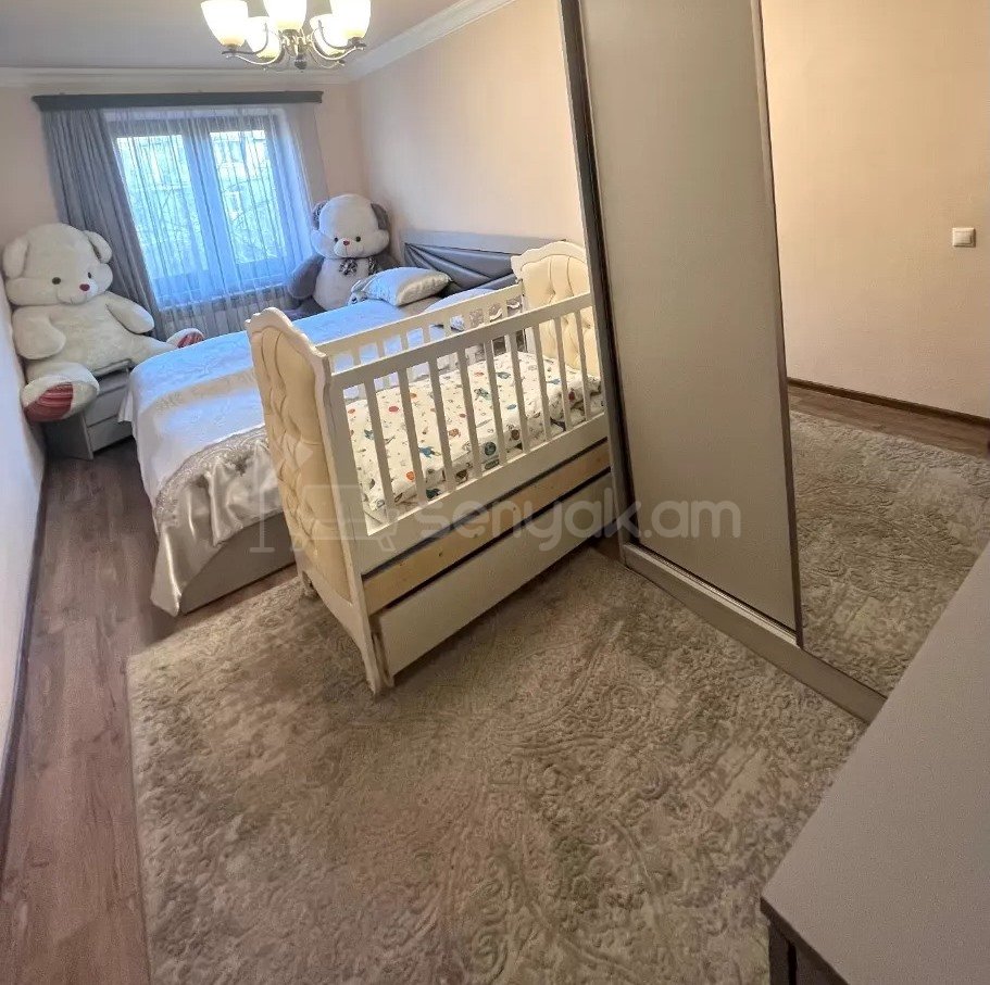 3 Սենյականոց Բնակարան Քարե Շենքում, 67քմ, 3/5 հարկ, Կոսմետիկ Վերանորոգված