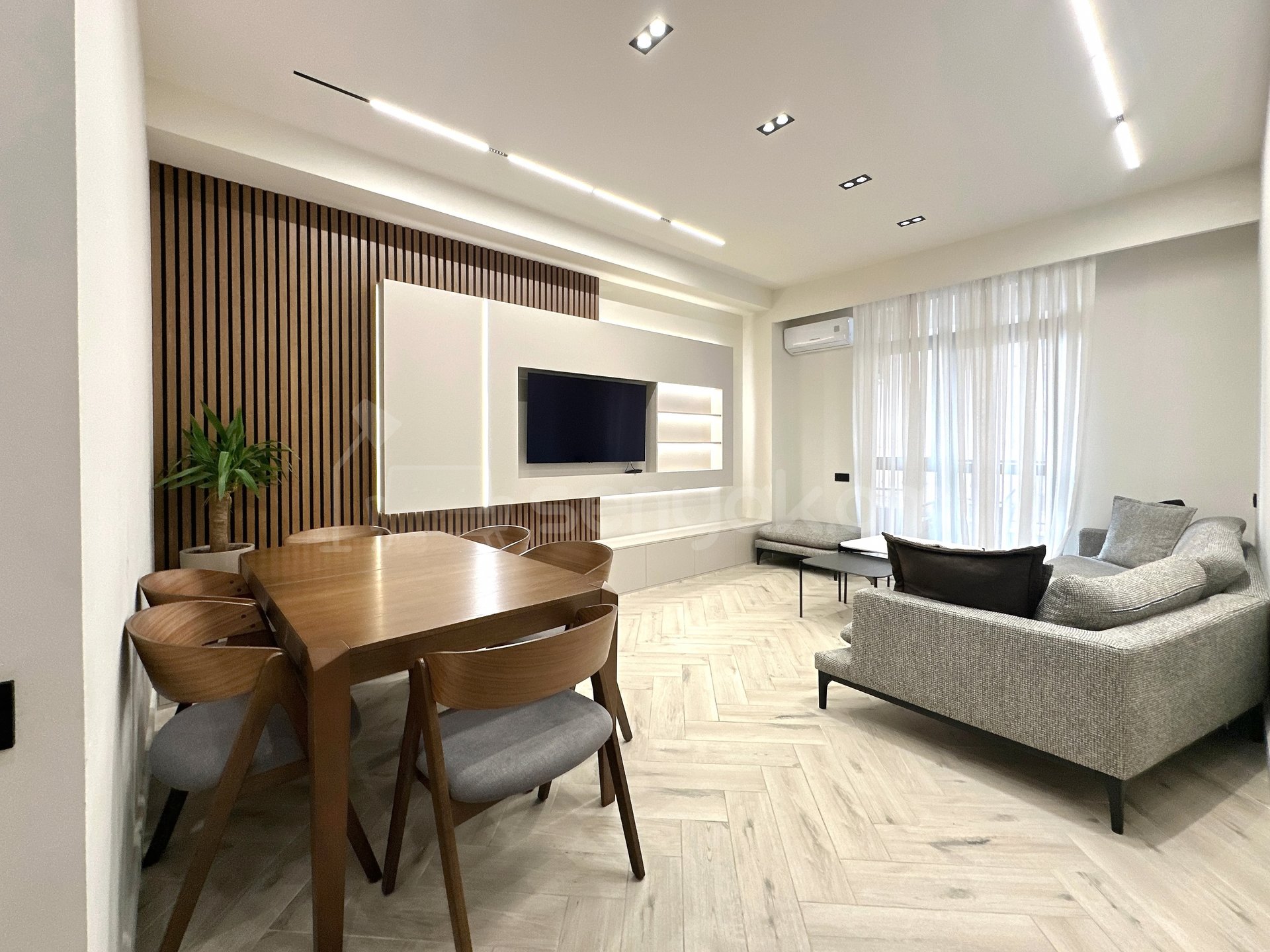 2 Սենյականոց Բնակարան Նորակառույցում, 57քմ, 4/18 հարկ, Դիզայներական Վերանորոգված